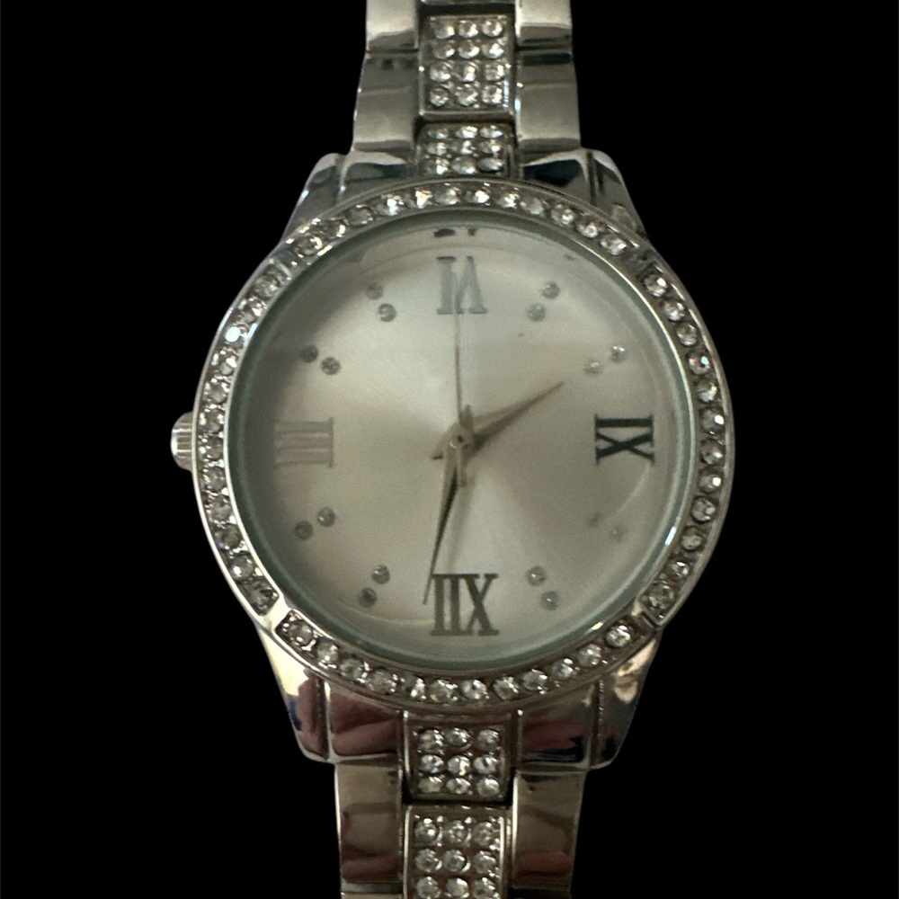 Silvertone bling bezel 32MM women’s watch